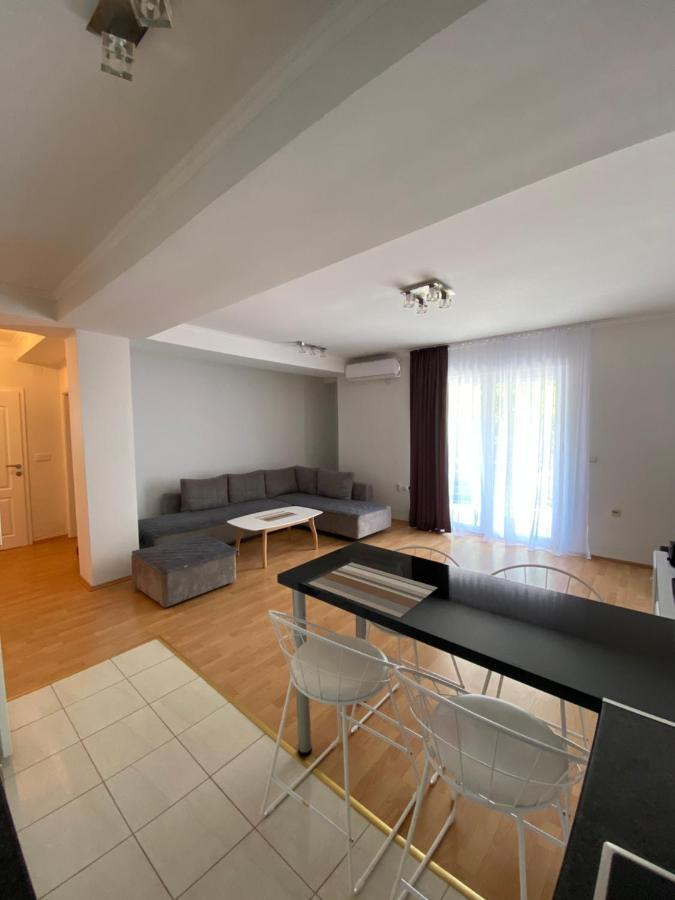 Aqua Blue Apartment Peštani Dış mekan fotoğraf
