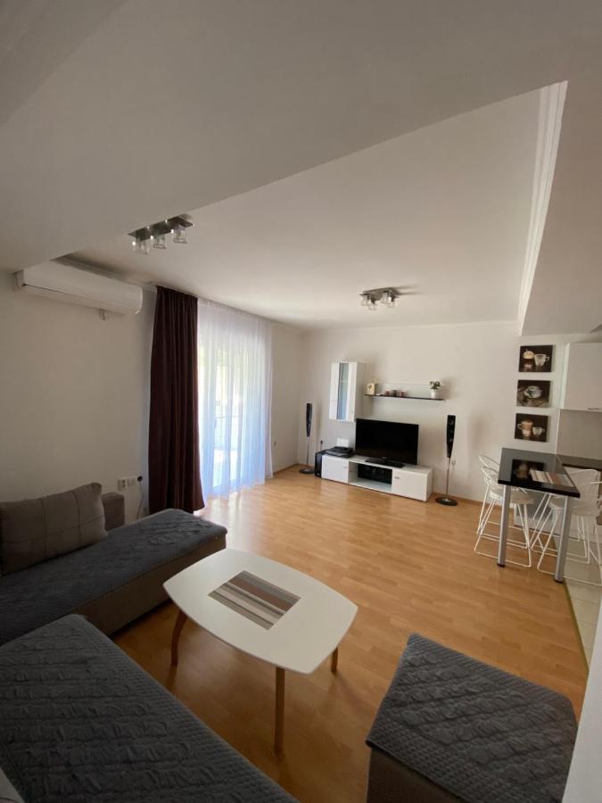 Aqua Blue Apartment Peštani Dış mekan fotoğraf